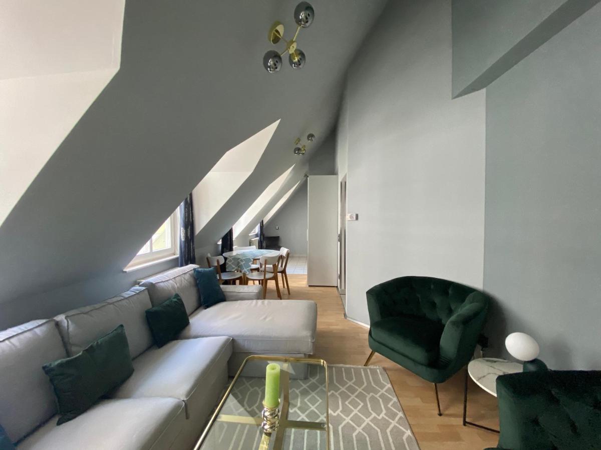 Centre Serviced * Viena